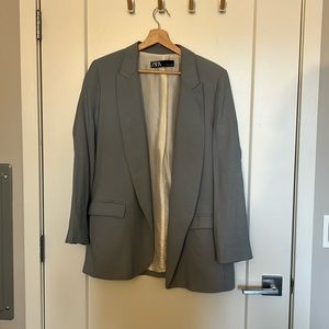 Oversized blue blazer